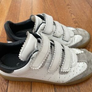 Isabel Marant Beth Low Top Sneaker. Size 8. Good Condition.
